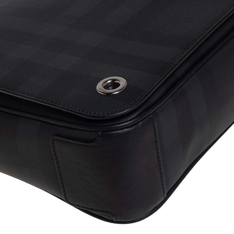 مملوكة مسبقًا Burberry Dark Charcoal Beat Check PVC and Leather Messenger Bag