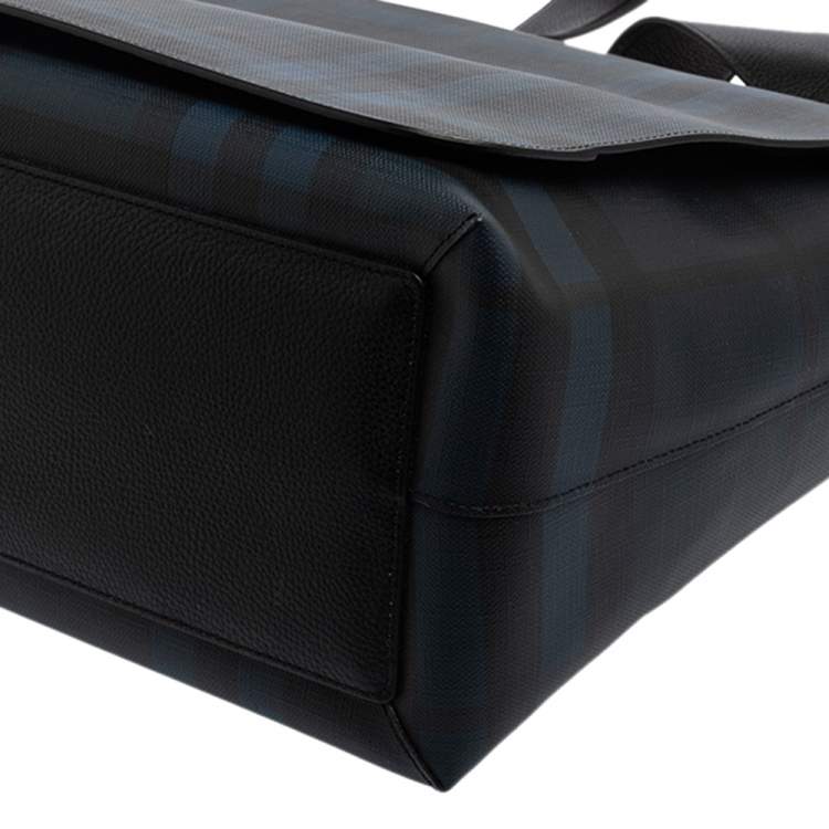 Pre Owned Burberry Black/Blue Check PVC and Leather Large Burleigh Messenger Bag