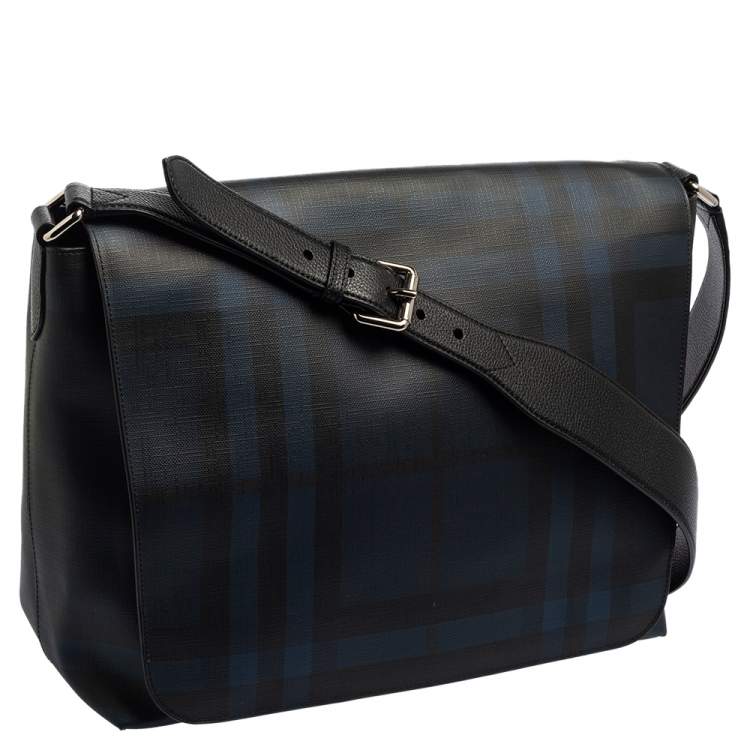 Pre Owned Burberry Black/Blue Check PVC and Leather Large Burleigh Messenger Bag