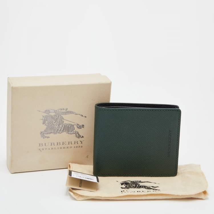 Pre Owned Burberry Dark Green Leather Bifold Wallet