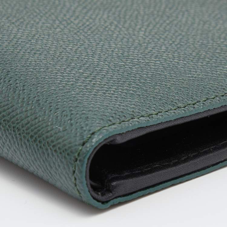 Pre Owned Burberry Dark Green Leather Bifold Wallet