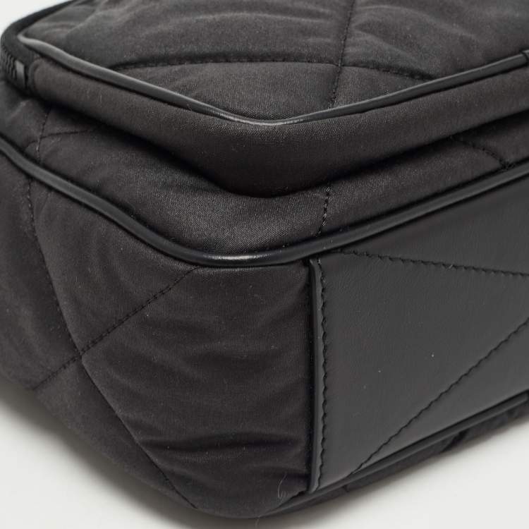 Pre Owned Burberry Black Quilted Nylon Paddy Crossbody Bag