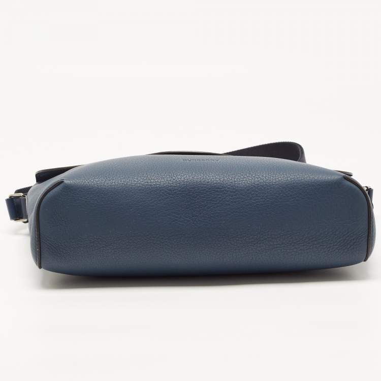 Pre Owned Burberry Ash Blue Leather Large Pocket Messenger Bag