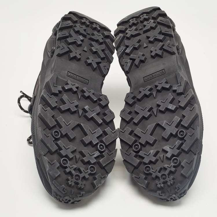 Pre Owned Burberry Black Leather and Rubber Arthur Lace Up Sneakers Size 41