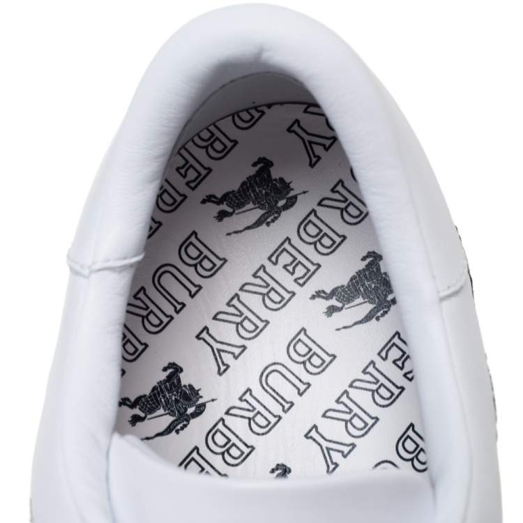 مملوكة مسبقًا Burberry White Knight Embroidered Leather Timsbury Sneakers Size 45