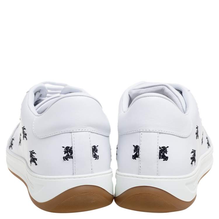 مملوكة مسبقًا Burberry White Knight Embroidered Leather Timsbury Sneakers Size 45