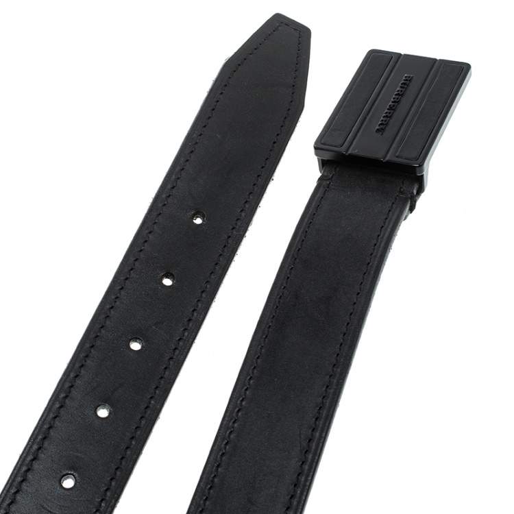 Pre Owned Burberry Black Leather Buckle Belt 80cm