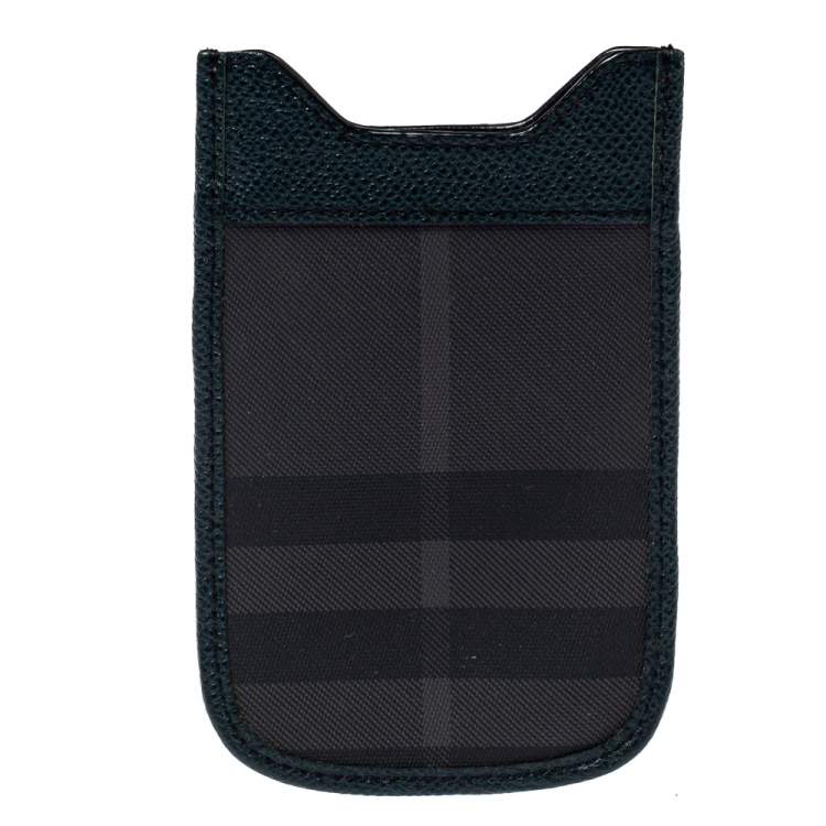 Pre Owned Burberry Green/Grey Check Canvas and Leather Phone Pouch