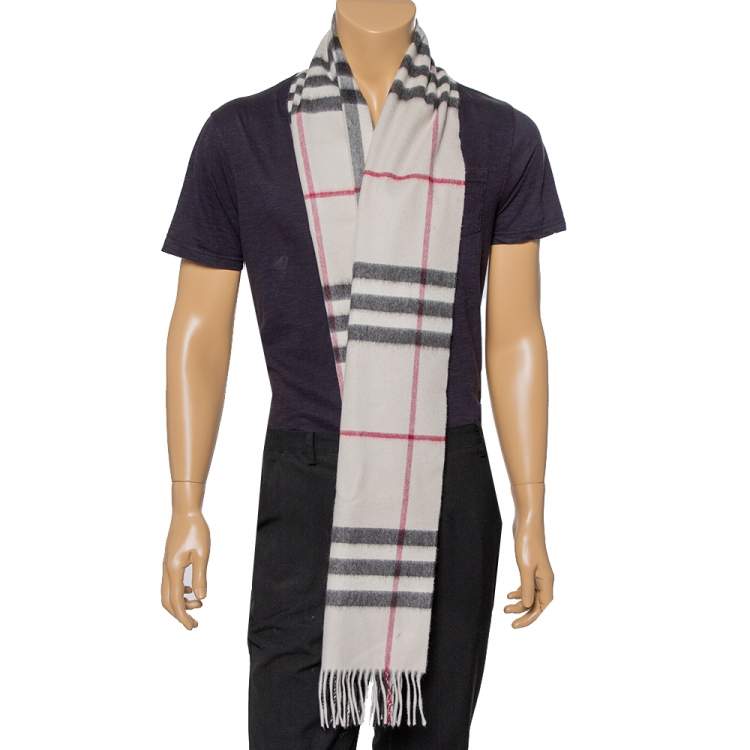 Pre Owned Burberry Beige Classic Checkered Cashmere Fringed Stole
