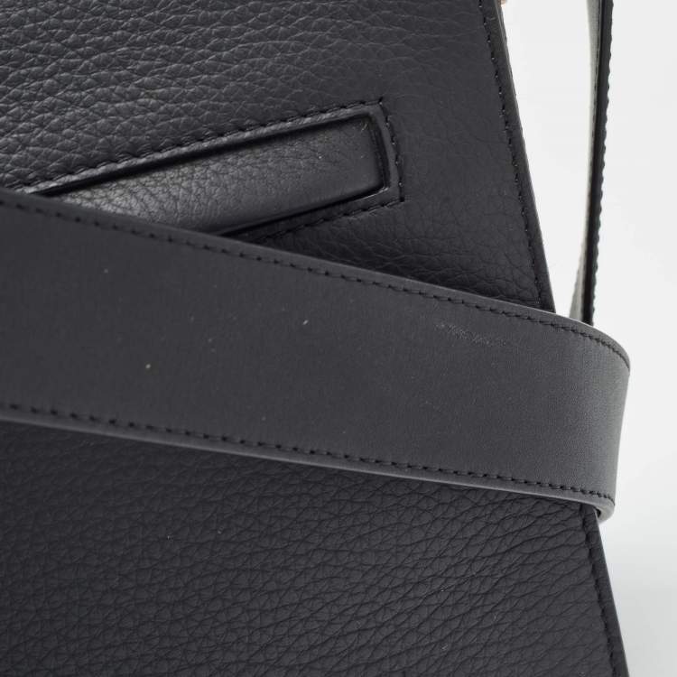 Pre Owned Burberry Black Leather Small Olympia Messenger Bag