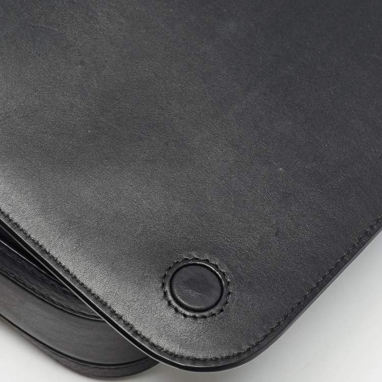 Pre Owned Burberry Black Leather Small Olympia Messenger Bag