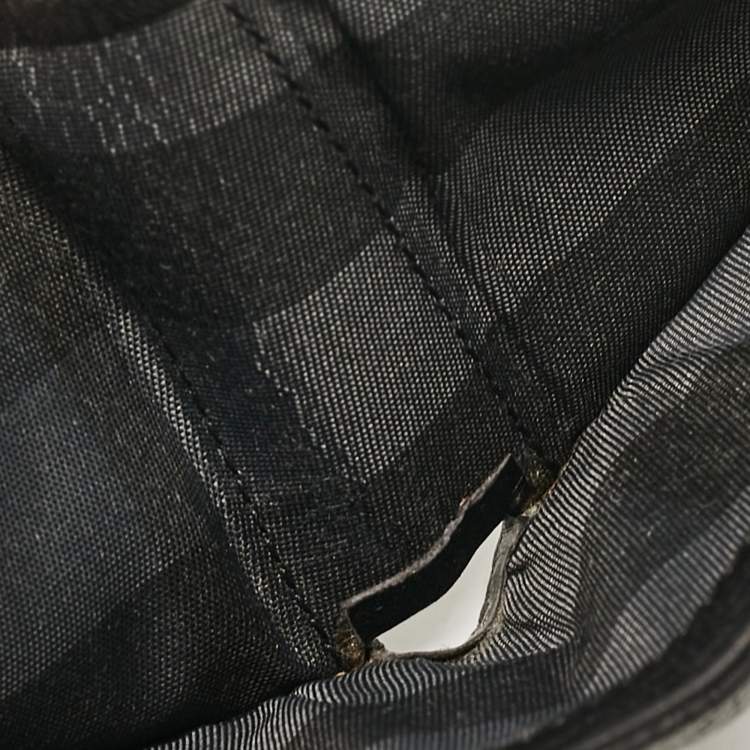 Pre Owned Burberry Black Grained Leather Bifold Wallet