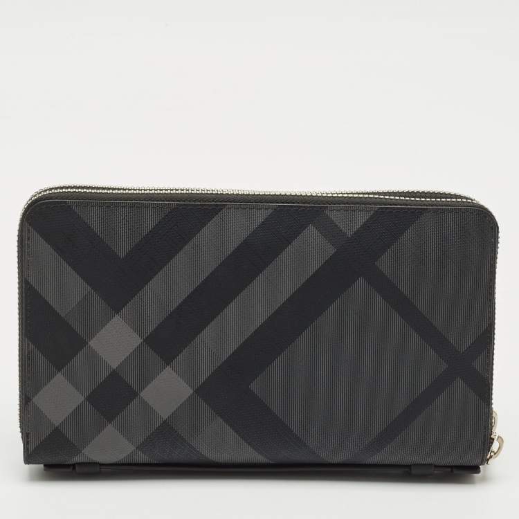 Pre Owned Burberry Black/Grey House Check PVC and Leather Reeves Double Zip Wallet