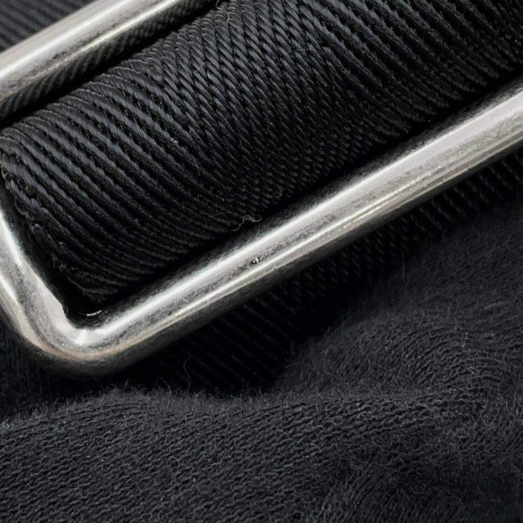 مملوكة مسبقًا حقيبة ماسنجر بربري نقش مربعات جلد عجل أسود