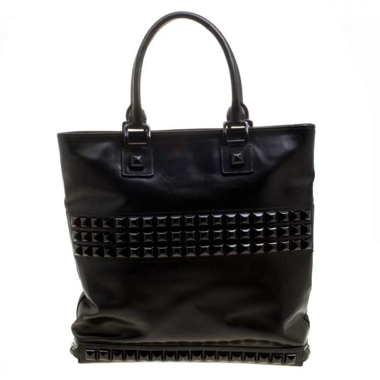 Pre Owned Burberry Black Glazed Leather Studded Tote 