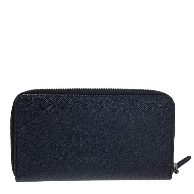 Pre Owned Burberry Navy Blue Leather Zip Around Wallet