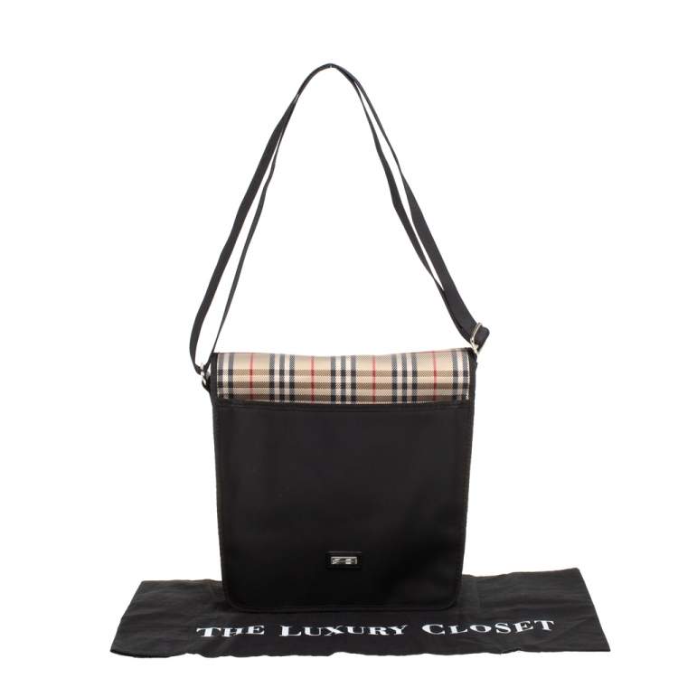 Pre Owned Burberry Black/Beige Vintage Check Nylon Messenger Bag
