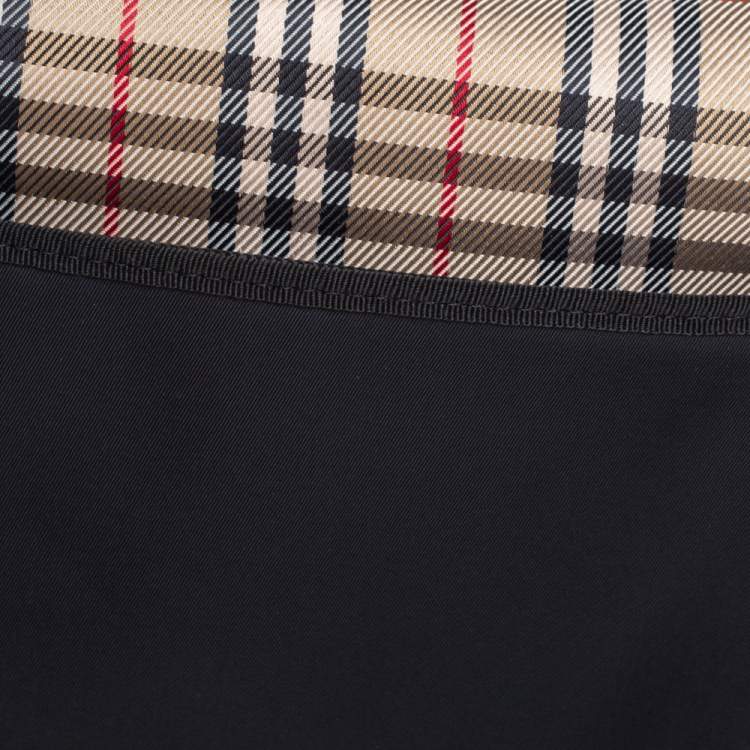 Pre Owned Burberry Black/Beige Vintage Check Nylon Messenger Bag