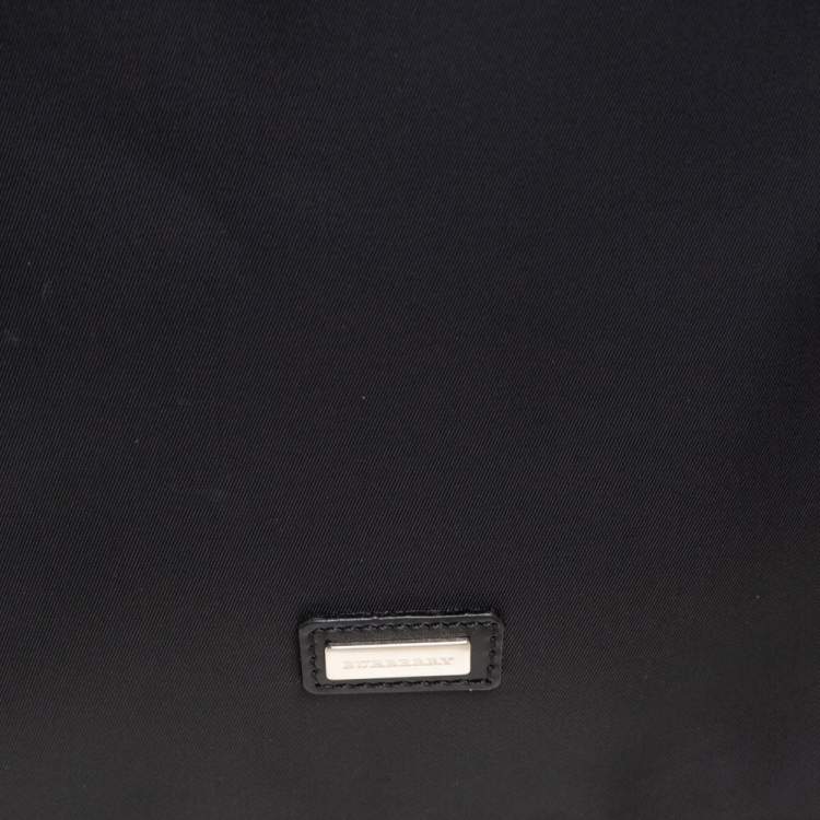 Pre Owned Burberry Black/Beige Vintage Check Nylon Messenger Bag