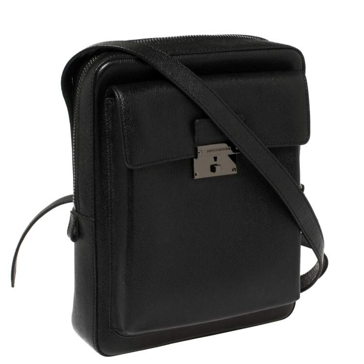 Pre Owned Burberry Black Leather Small Shaldon Messenger Bag