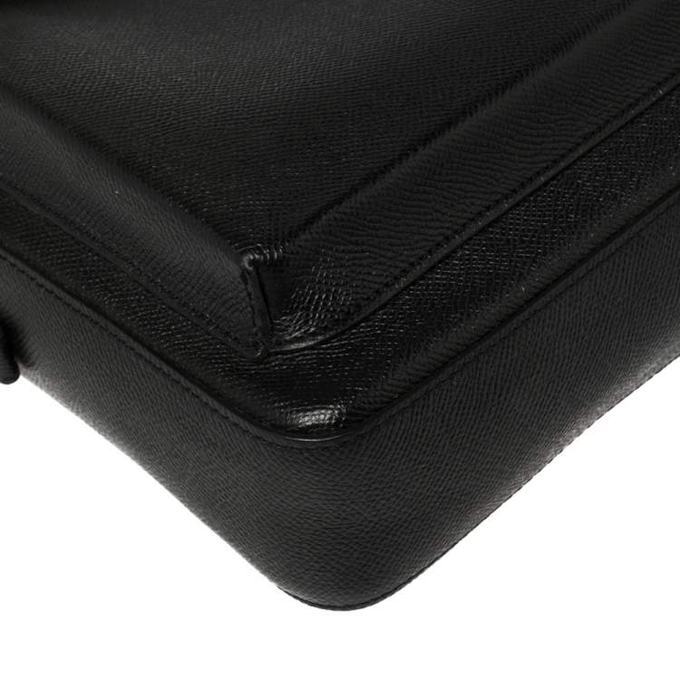 Pre Owned Burberry Black Leather Small Shaldon Messenger Bag