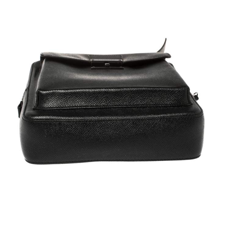 Pre Owned Burberry Black Leather Small Shaldon Messenger Bag