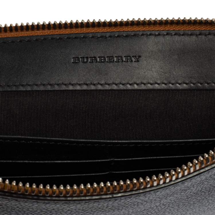 Pre Owned Burberry Black Leather Edin Zip Pouch