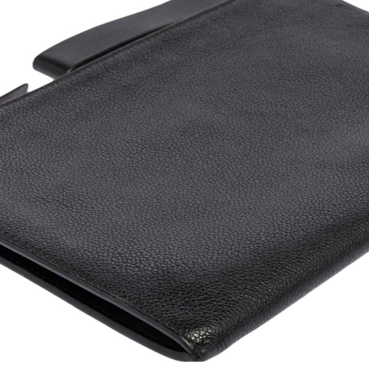 Pre Owned Burberry Black Leather Edin Zip Pouch
