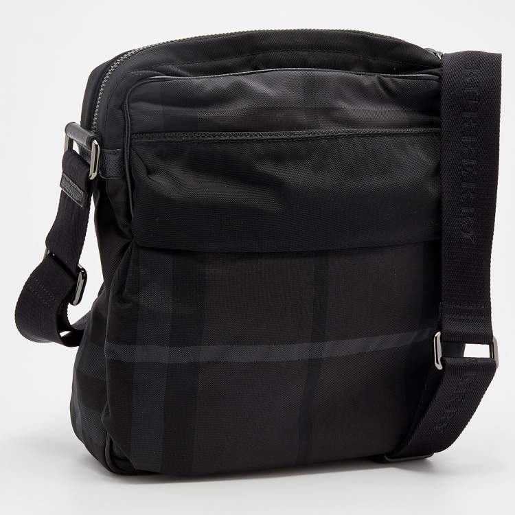 Pre Owned Burberry Black Smoke Check Nylon Messenger Bag
