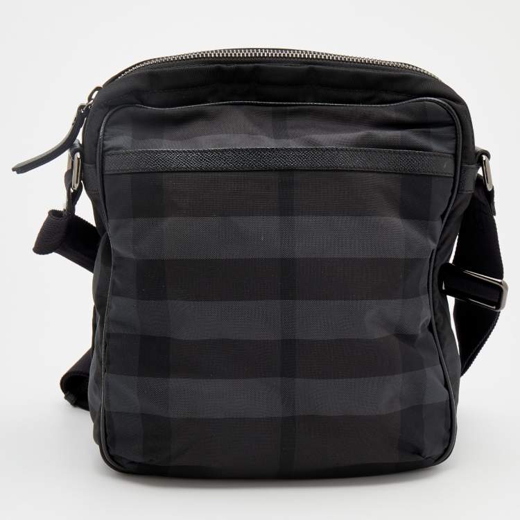 Pre Owned Burberry Black Smoke Check Nylon Messenger Bag