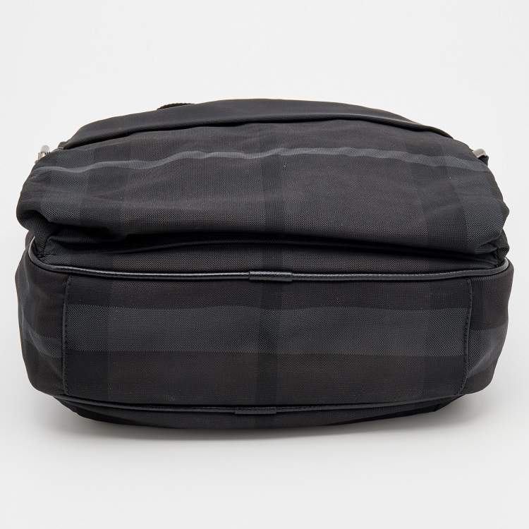 Pre Owned Burberry Black Smoke Check Nylon Messenger Bag