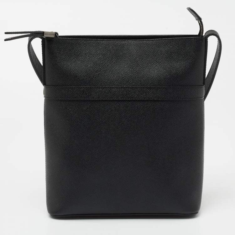 Pre Owned Burberry Black Leather Messenger Bag