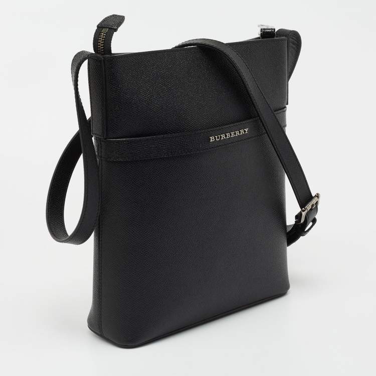 Pre Owned Burberry Black Leather Messenger Bag