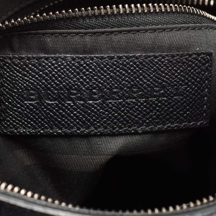 Pre Owned Burberry Black Leather Messenger Bag