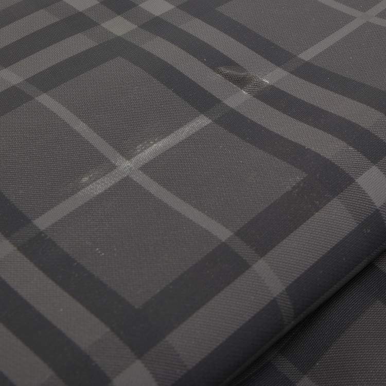Pre Owned Burberry Black/Grey Check PVC and Leather Large Burleigh Messenger Bag