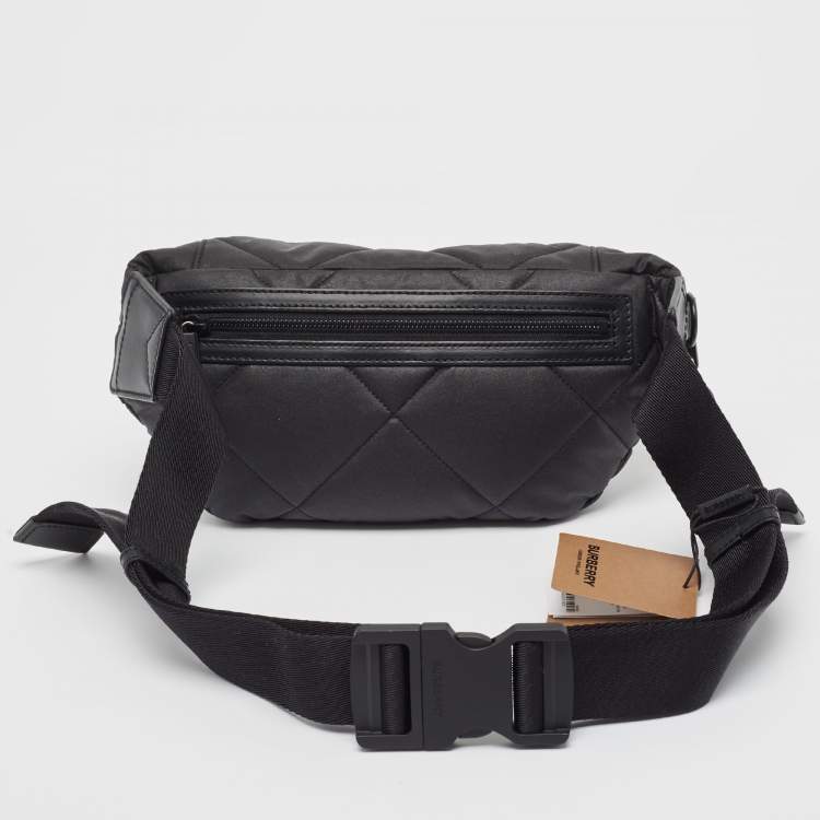 Pre Owned Burberry Black Quilted Nylon Sonny Belt Bag