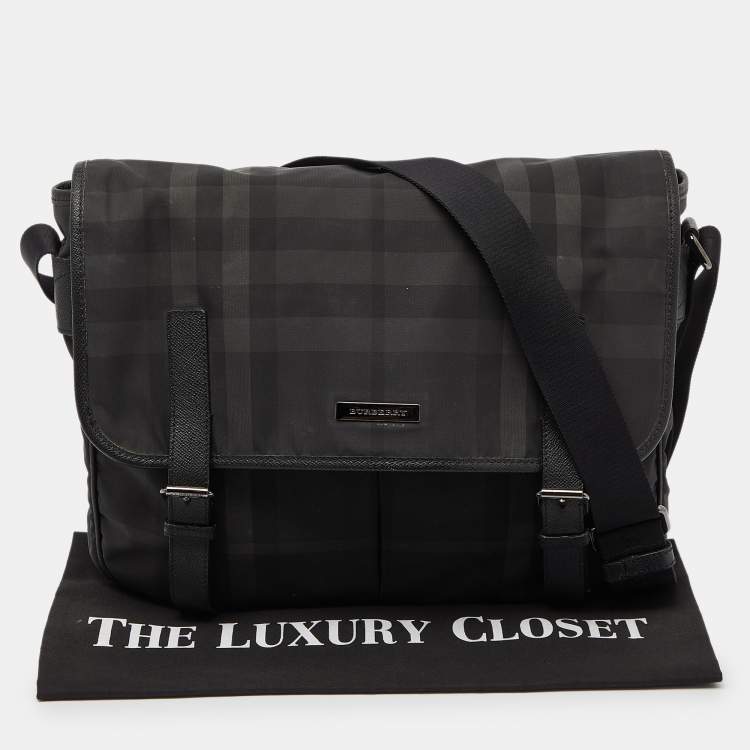 Pre Owned Burberry Grey/Black Smoke Check Nylon and Leather Messenger Bag