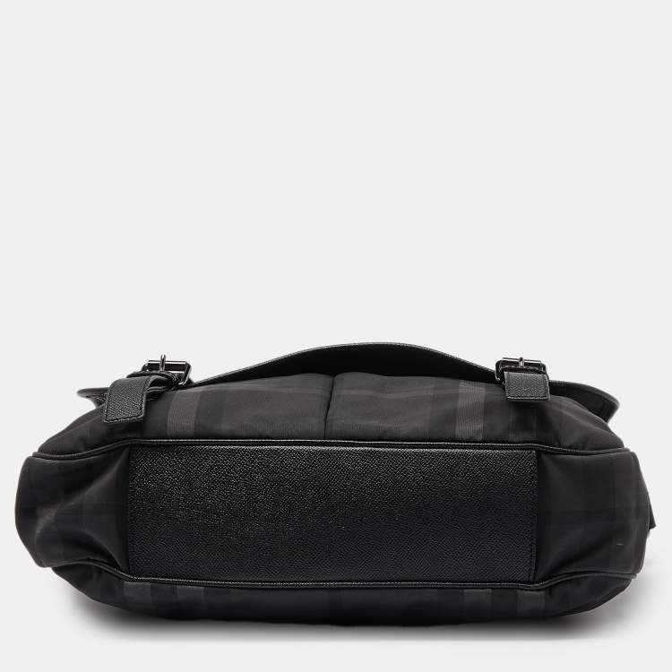 Pre Owned Burberry Grey/Black Smoke Check Nylon and Leather Messenger Bag