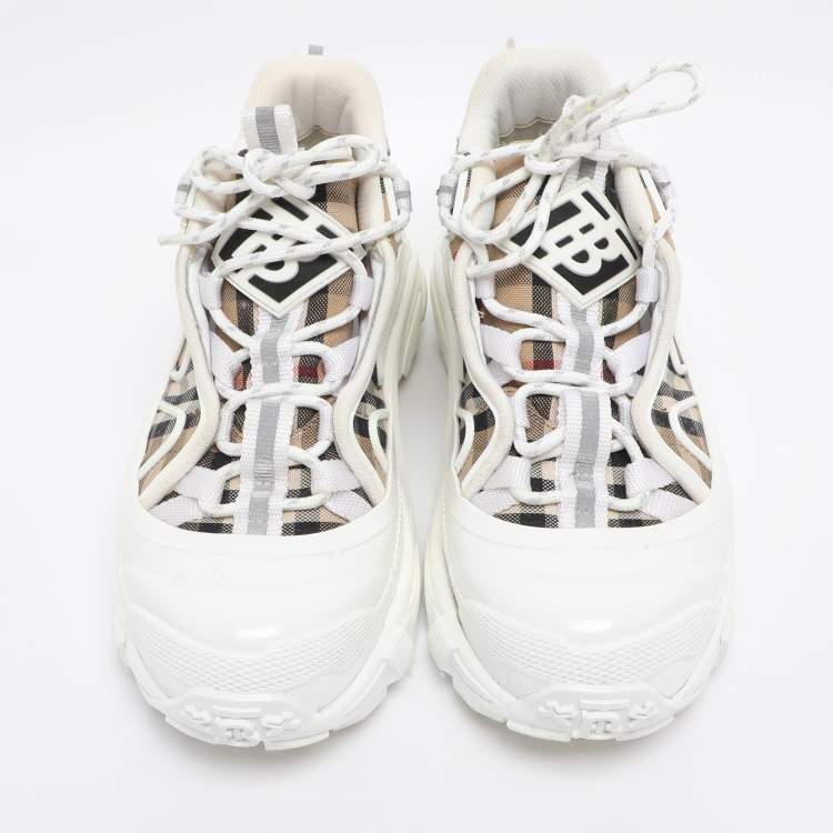 Pre Owned Burberry White/Beige Check Fabric and Rubber Arthur Low Top Sneakers Size 39