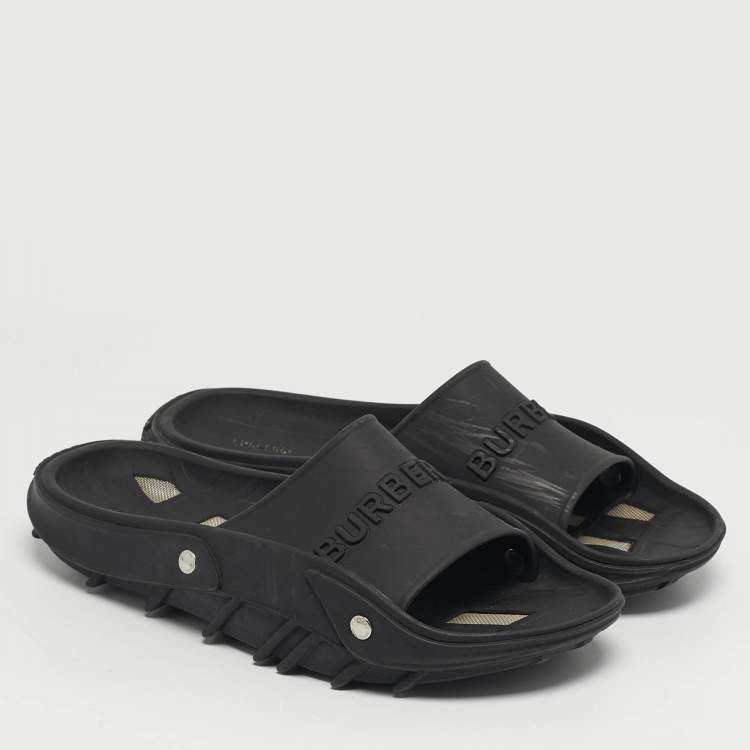 Pre Owned Burberry Bucklow Size 45 Black Rubber Slippers