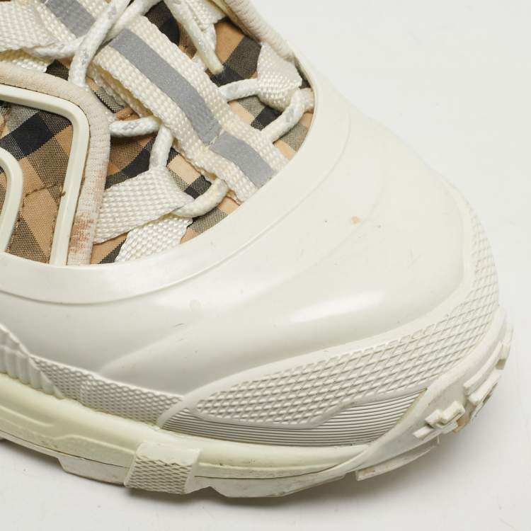 مملوكة مسبقًا Burberry Arthur Size 43 White/Beige House Check Fabric and Rubber Lace Up Sneakers