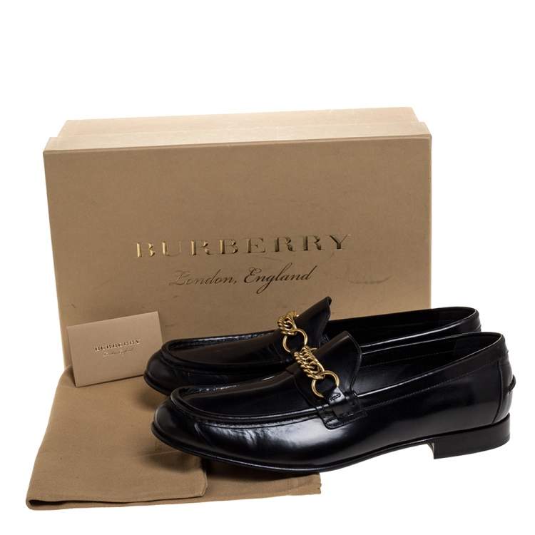 Pre Owned Burberry Black Leather Solway Chain Detail Slip On Loafers Size 43.5