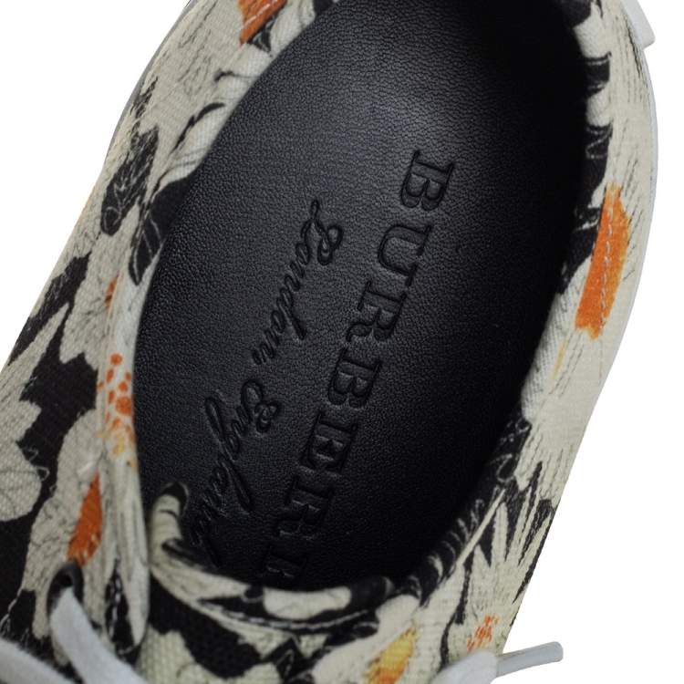 Pre Owned Burberry Black Floral Print Canvas Kingly Low Top Sneakers Size 46