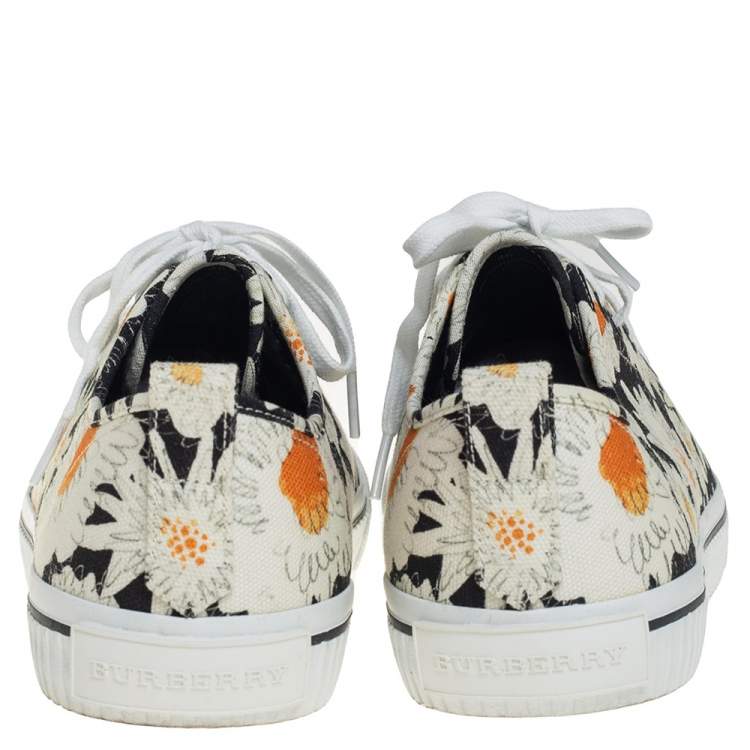 Pre Owned Burberry Black Floral Print Canvas Kingly Low Top Sneakers Size 46