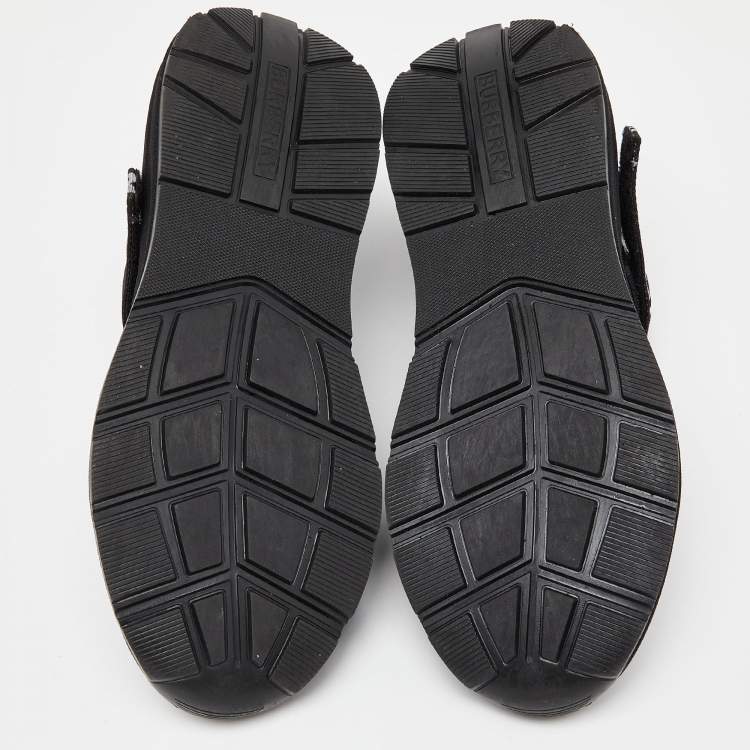 مملوكة مسبقًا Burberry Black Mesh and Leather Logo Detail Low Top Sneakers Size 43