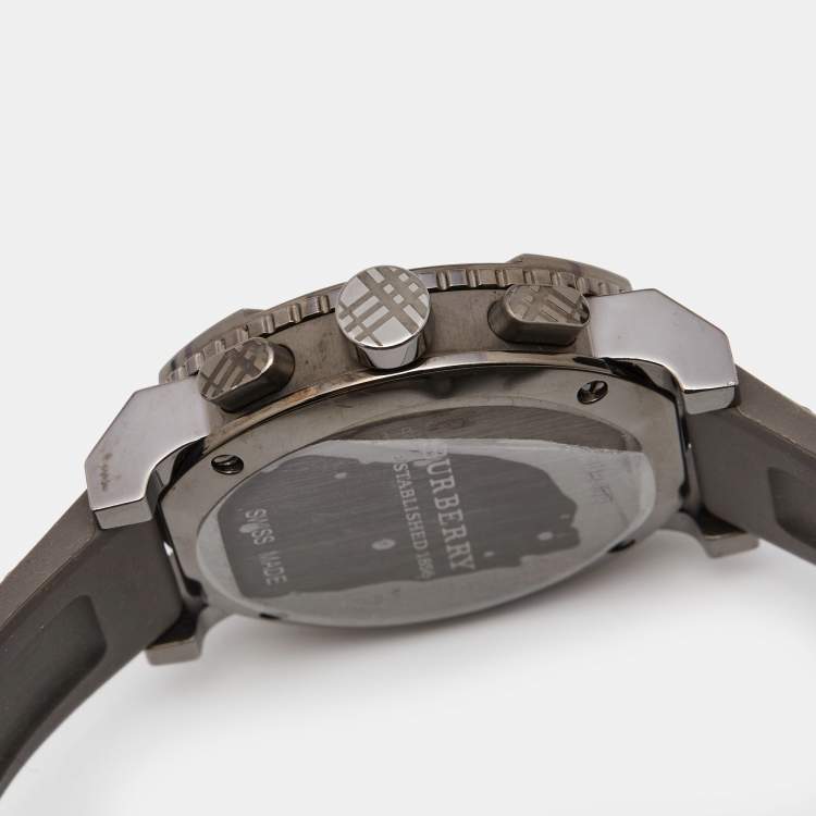 Pre Owned Burberry Grey PVD Stainless Steel Rubber Trench BU2302 Men's Wristwatch 42.5 mm