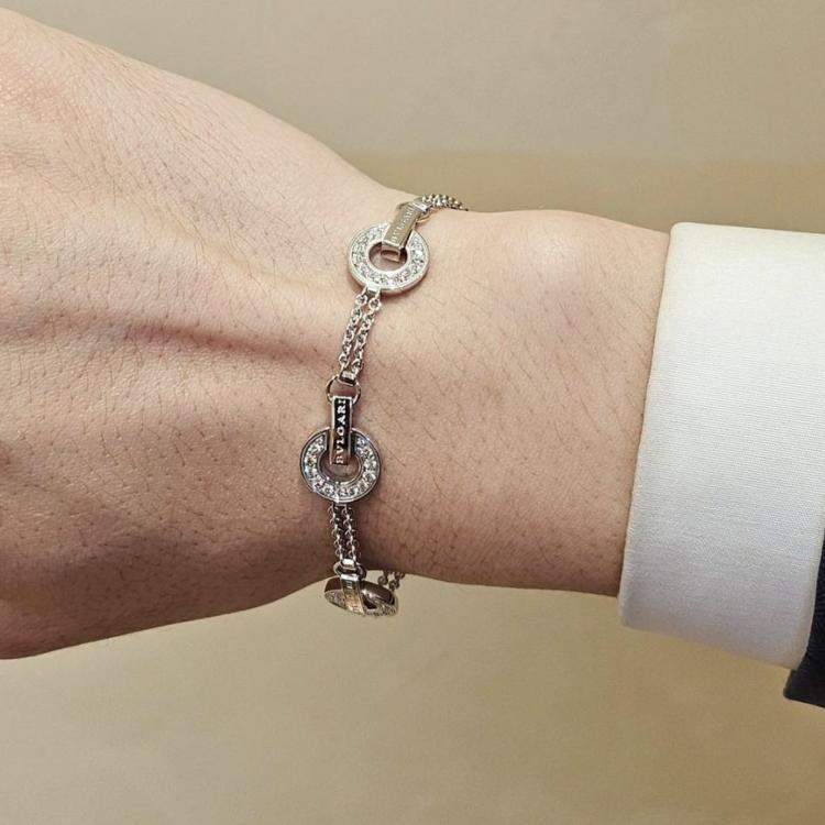 Pre Owned Bvlgari Bvlgari Bvlgari 18K White Gold and Diamond Bracelet 