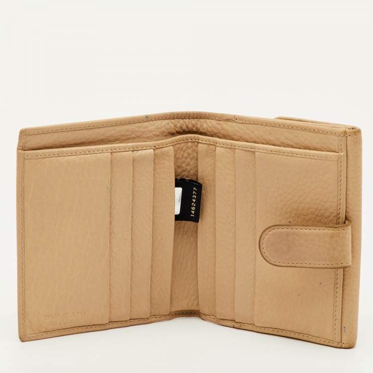 مملوكة مسبقًا Bvlgari Beige Leather Compact Wallet