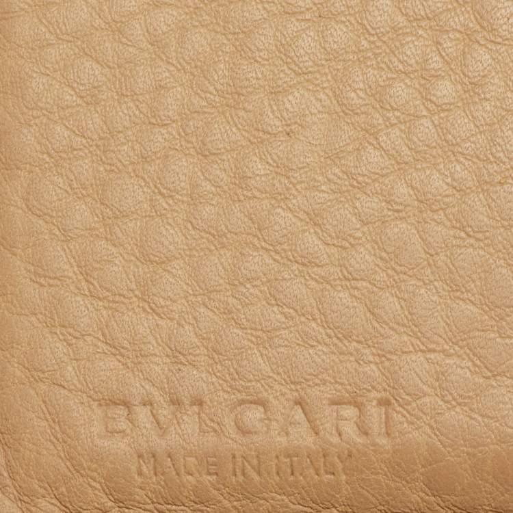 مملوكة مسبقًا Bvlgari Beige Leather Compact Wallet