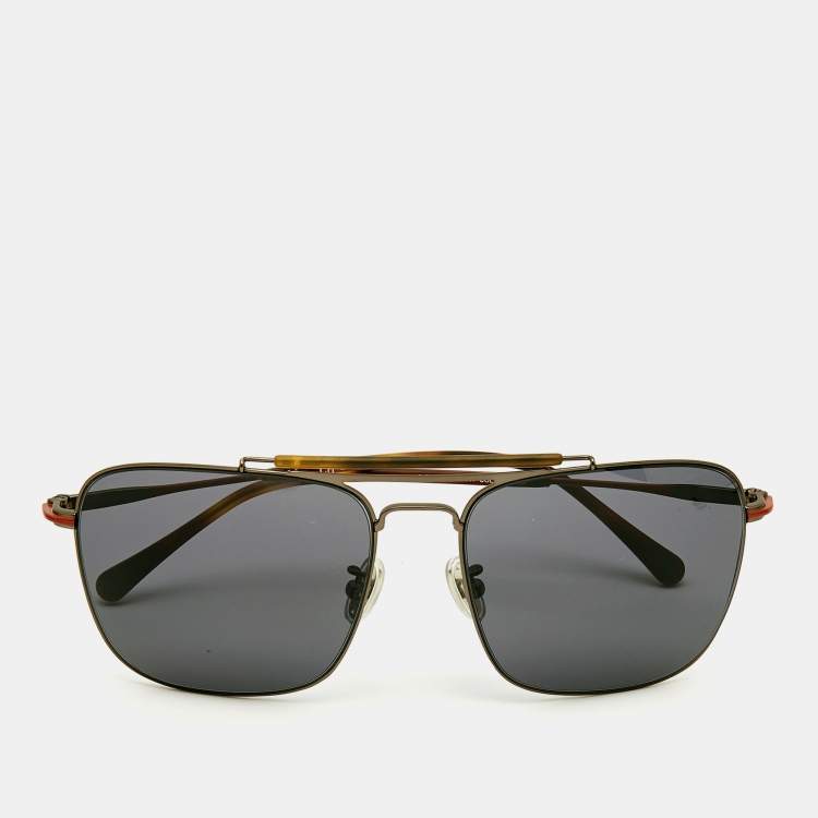 Pre Owned Carolina Herrera Black/Red Square Sunglasses